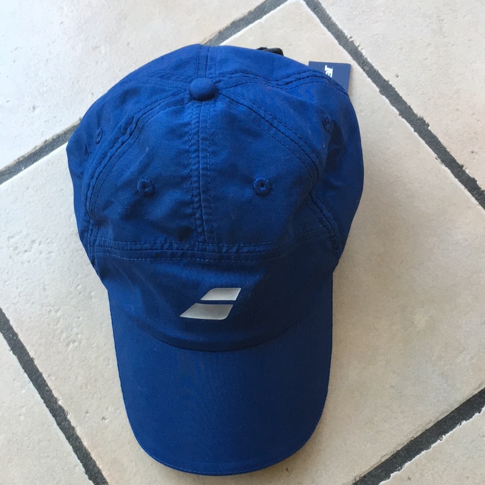 NWT Babolat microfiber cap